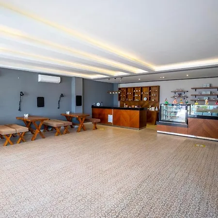 Azka Resort 5*
