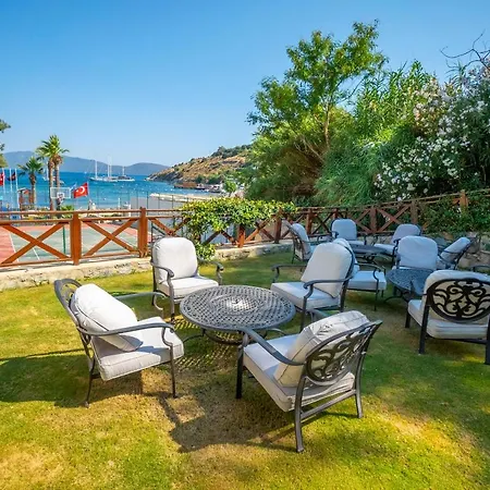 Azka Resort 5*