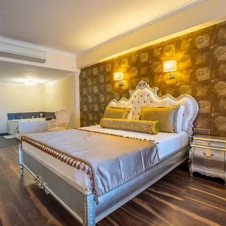 Azka Resort