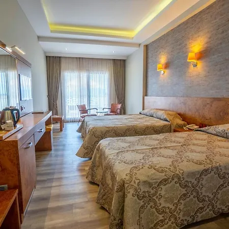 Azka Feriested 5*