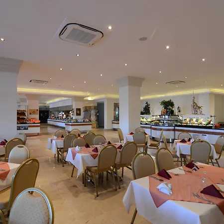 Feriested Azka 5*