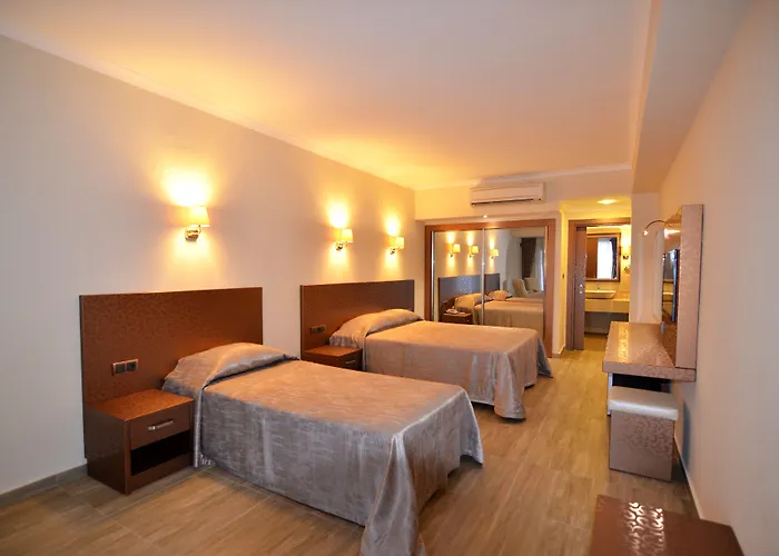 Курортный комплекс Azka 5*